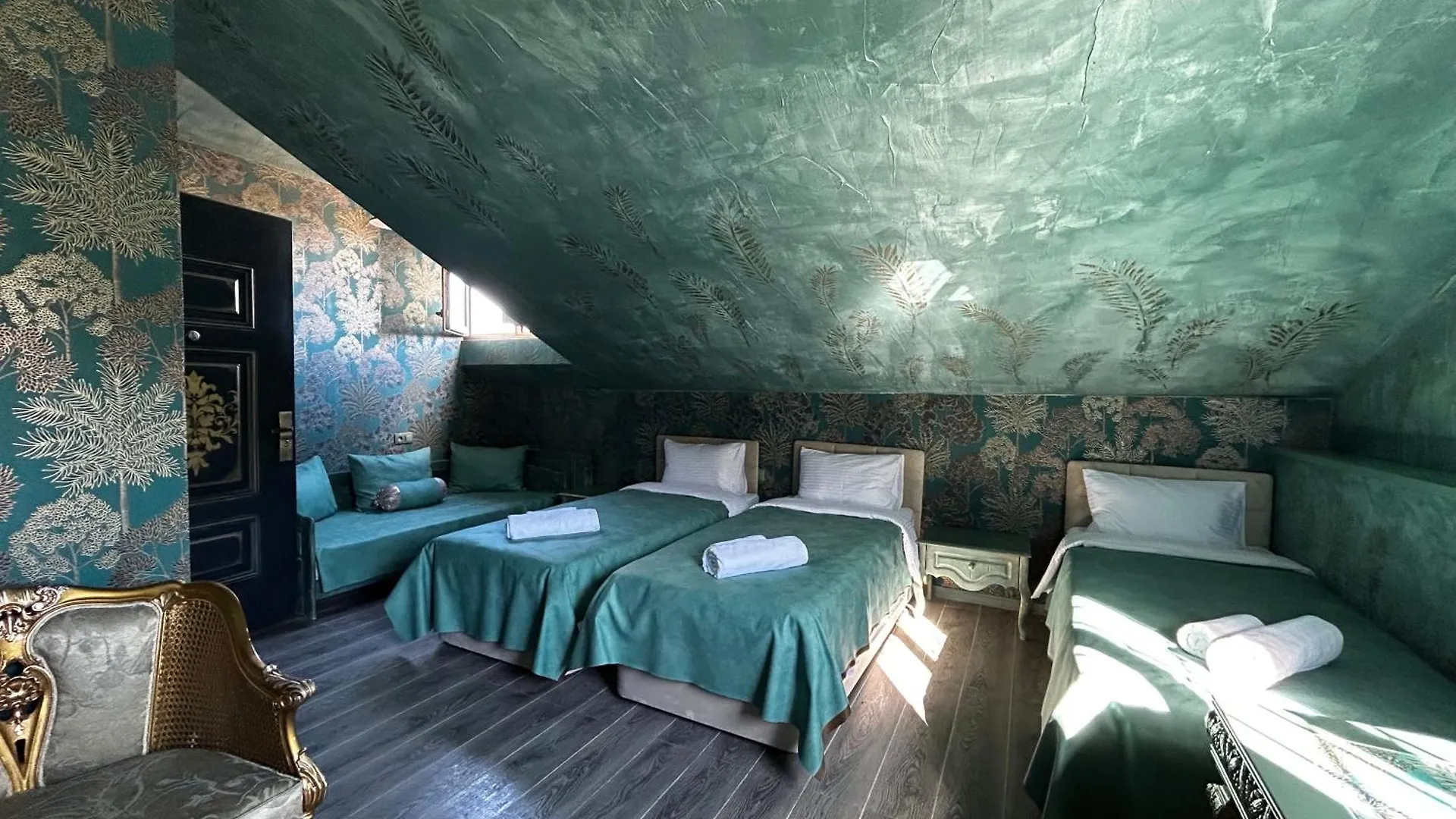 ****  Hotel Zerta Old Tbilisi Georgia